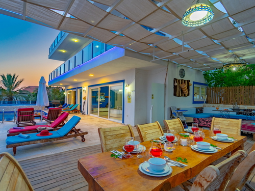  gece  -  Kasım
  | Kalkan Akbel'de Eşsiz Deniz Manzaralı Geniş Aile Villası